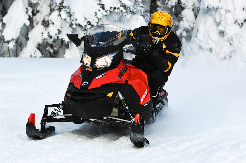 SUPERTRAXMAG.COM - 2014 SKI-DOO GSX LE ACE 900