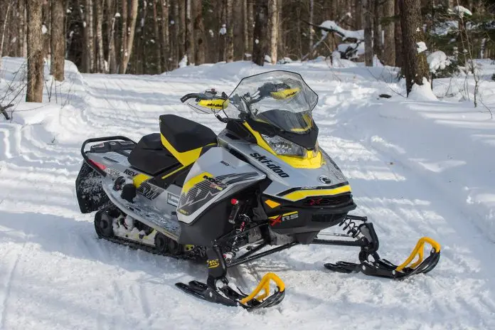 SKI-DOO G4 SKI TEST - Supertrax Online