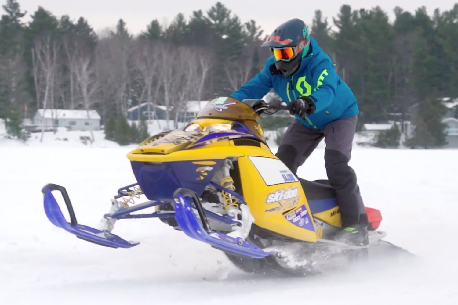 Studding Up A 2007 Ski-Doo XRS PowerTek 800 For Lake Running ...