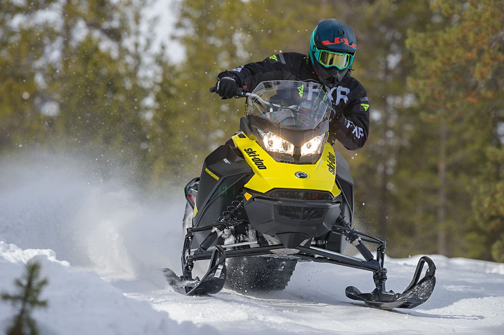 SKI-DOO'S 600R vs 600 EFI SPORT - Supertrax Online